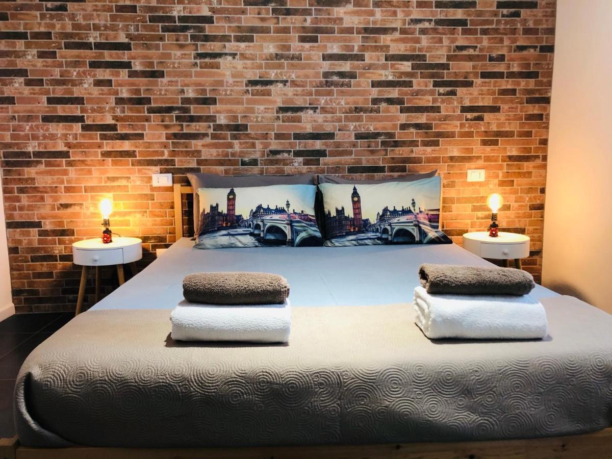 Blaxej, Nel Cuore Di Verona, Moderno Ed Elegante, 4 Posti Letto, Wi-Fi, Self Check In 아파트 외부 사진