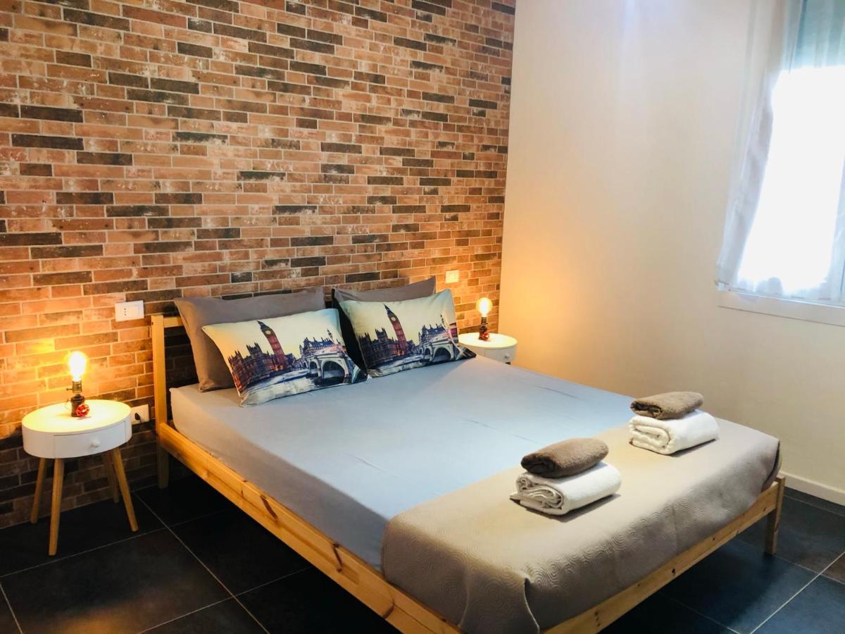 Blaxej, Nel Cuore Di Verona, Moderno Ed Elegante, 4 Posti Letto, Wi-Fi, Self Check In 아파트 외부 사진
