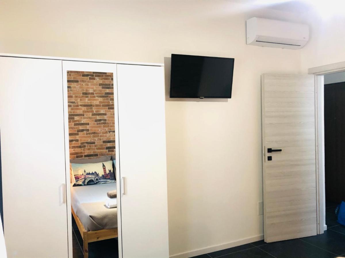 Blaxej, Nel Cuore Di Verona, Moderno Ed Elegante, 4 Posti Letto, Wi-Fi, Self Check In 아파트 외부 사진