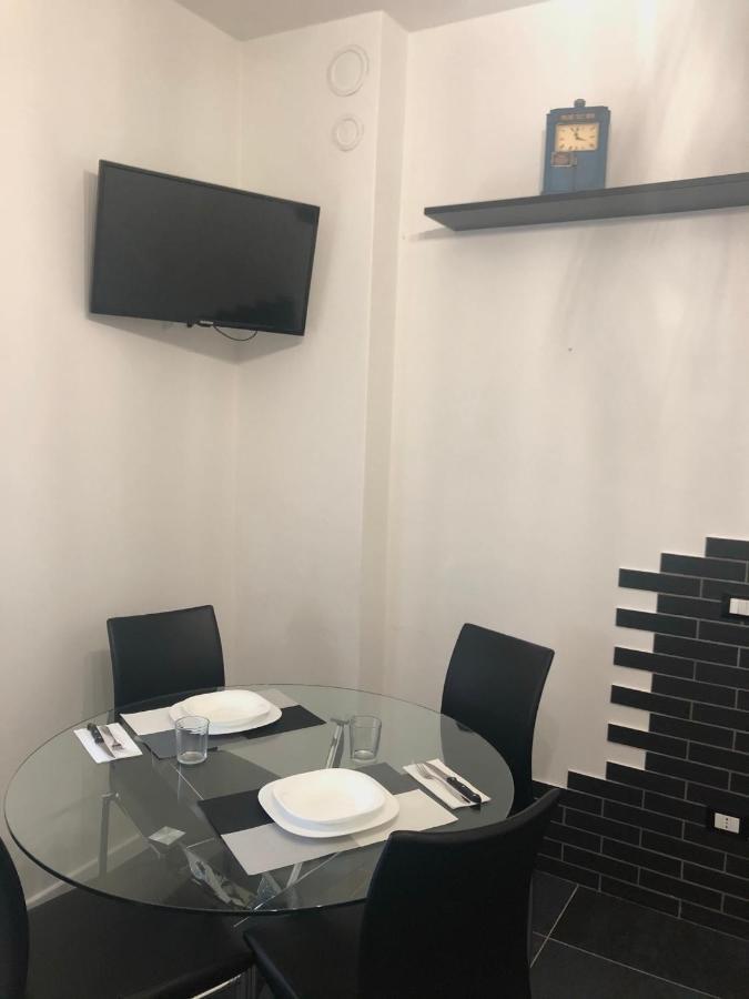 Blaxej, Nel Cuore Di Verona, Moderno Ed Elegante, 4 Posti Letto, Wi-Fi, Self Check In 아파트 외부 사진