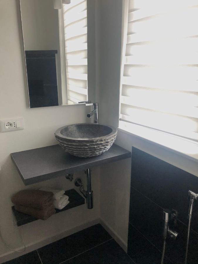 Blaxej, Nel Cuore Di Verona, Moderno Ed Elegante, 4 Posti Letto, Wi-Fi, Self Check In 아파트 외부 사진