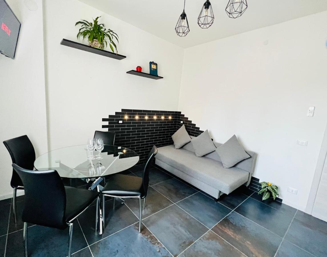 Blaxej, Nel Cuore Di Verona, Moderno Ed Elegante, 4 Posti Letto, Wi-Fi, Self Check In 아파트 외부 사진